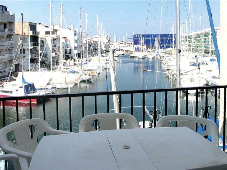 Marina Residencial Apartment Empuriabrava Exterior photo